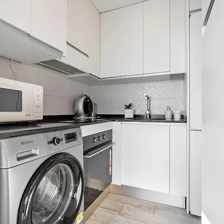 Infinity Apartment *