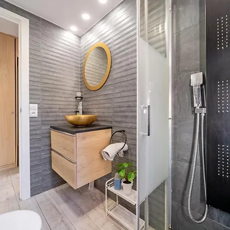 Apartment Infinity